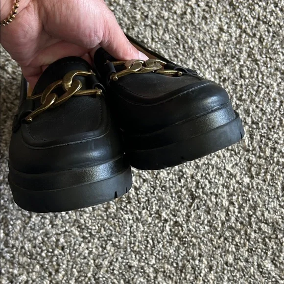 SOUL Naturalizer Black Loafers with Gold Chain - Picture 9 of 9
